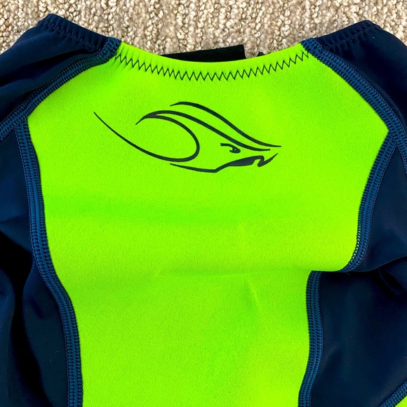 Aqua Sphere Toddler size 2 wetsuit / one piece rashguard - new without tags - Picture 4 of 12